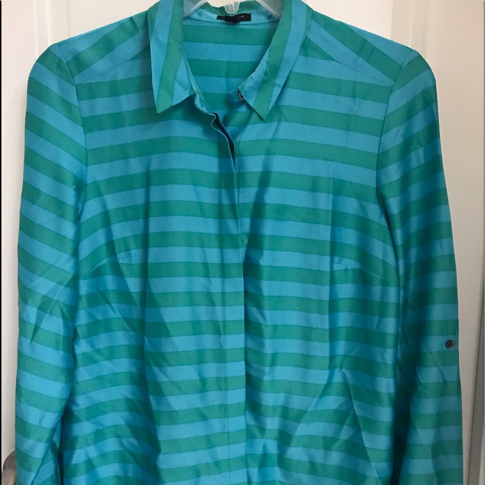 Ann Taylor beautiful green blouse